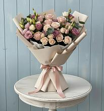 Букет цветов из:  Розы и Лизиантусы в Илек