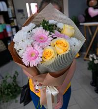 Букет цветов из:  Герберы, Розы и Хризантемы в Илек