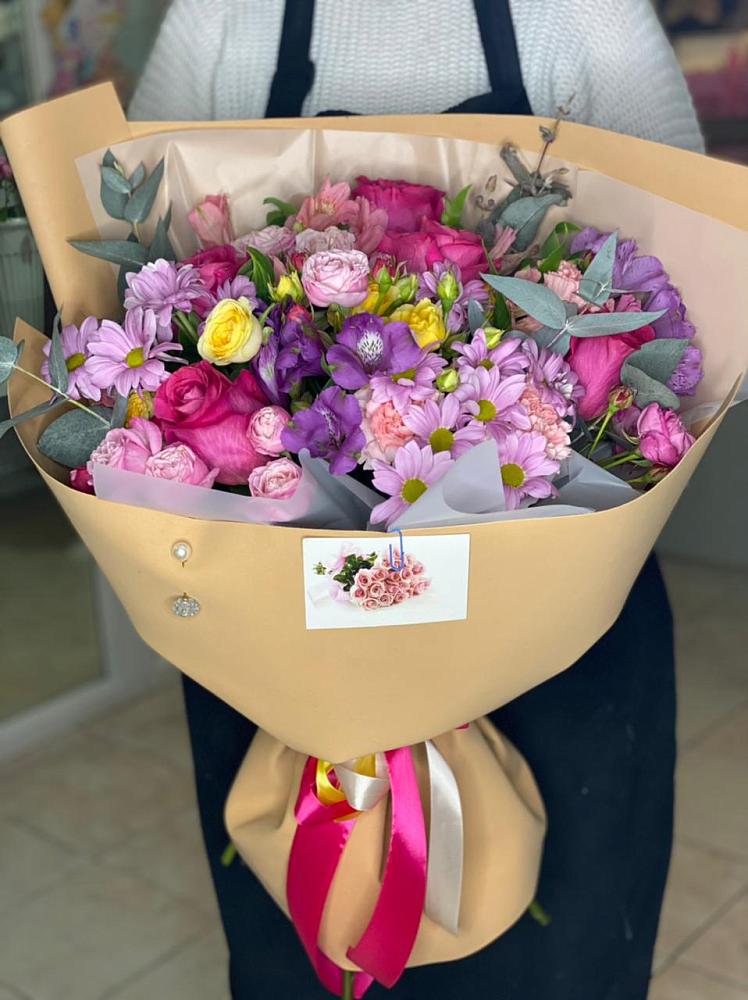 Букет цветов из: Хризантемы, Гвоздики и Альстромерии в Илек