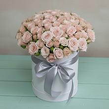 Цветочная композиция из Розы в шляпной коробке в Илек