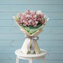 Букет цветов из:  Орхидеи и Розы в Илек