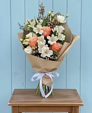 Букет цветов из:  Альстромерии, Лизиантусы, Розы и Хризантемы #REPLACE_PRED# Илек