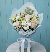 Букет цветов из:  Розы и Лизиантусы в Илек