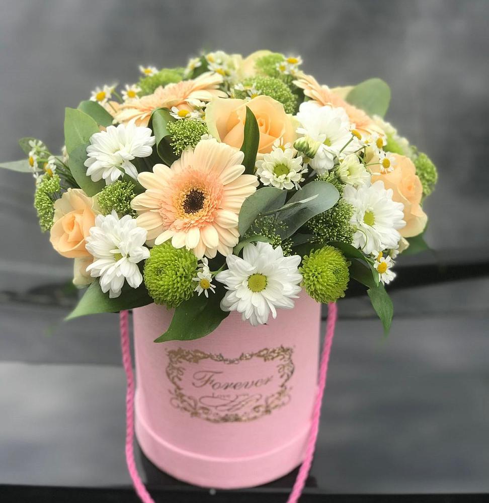 Цветочная композиция из Розы, Герберы и Хризантемы в шляпной коробке в Илек