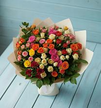 Букет Микс из разноцветных кустовых роз в Илек