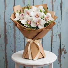 Букет цветов из:  Орхидеи и Розы в Илек